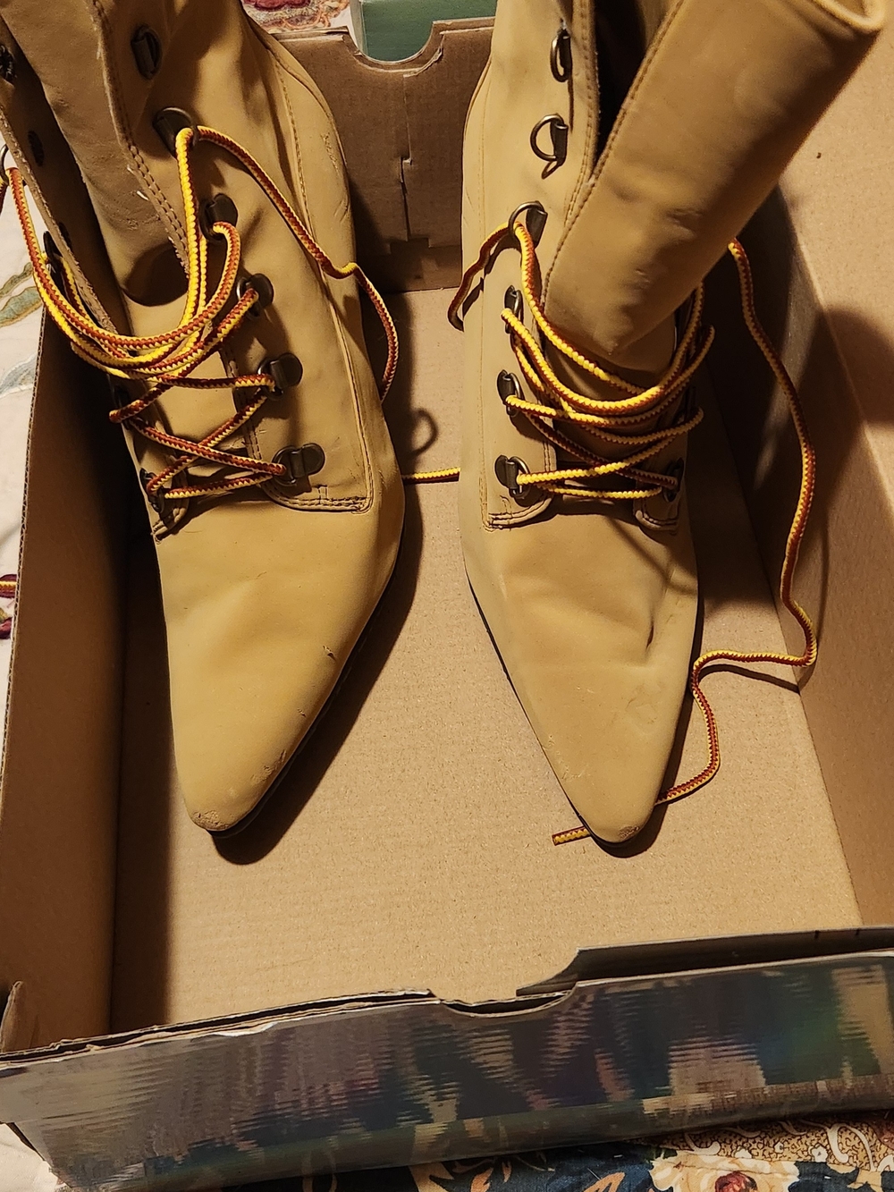Women's Pointed Lace-Up Ankle Boots in Tan (Faux Timberland Boots)